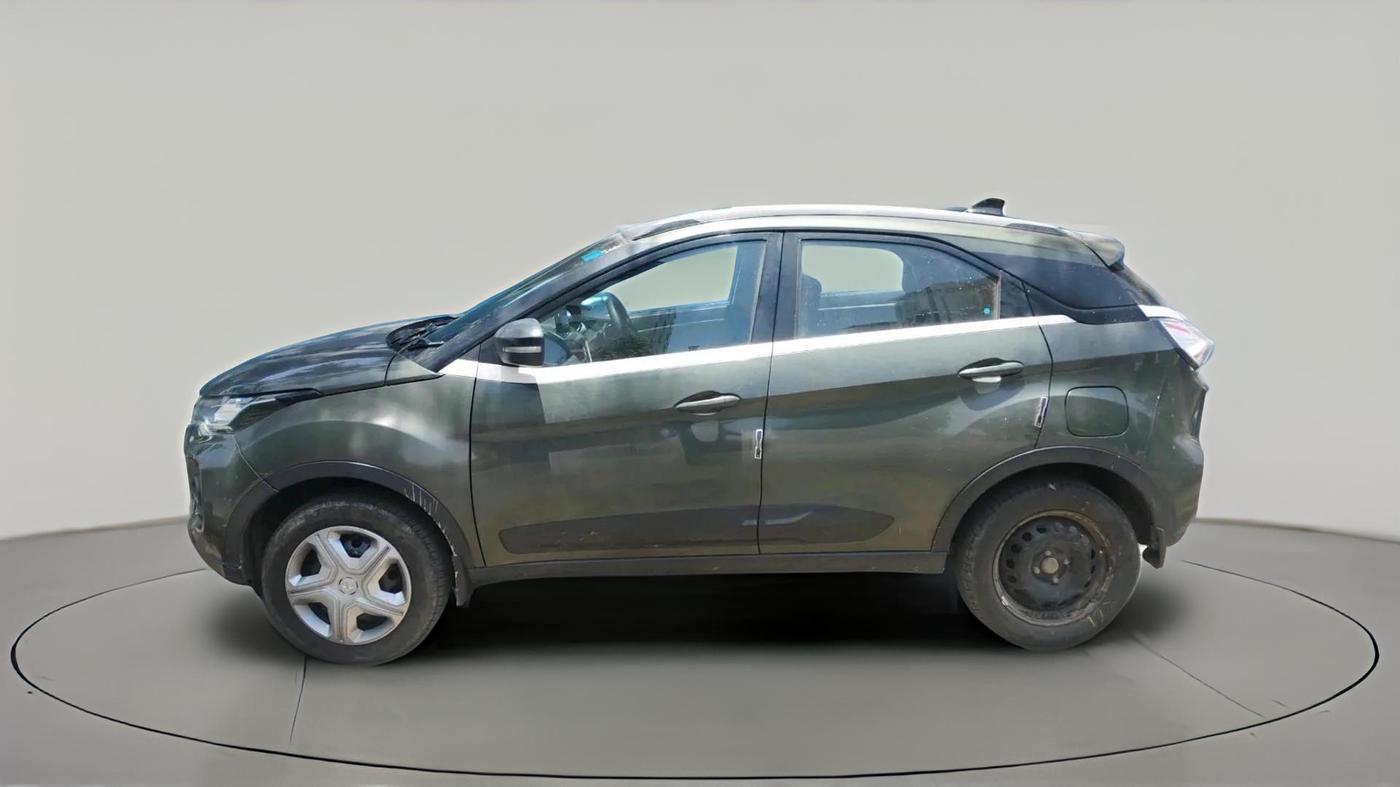 2022 Tata NEXON XZ PETROL, CNG, Manual, 68,018 km, exterior