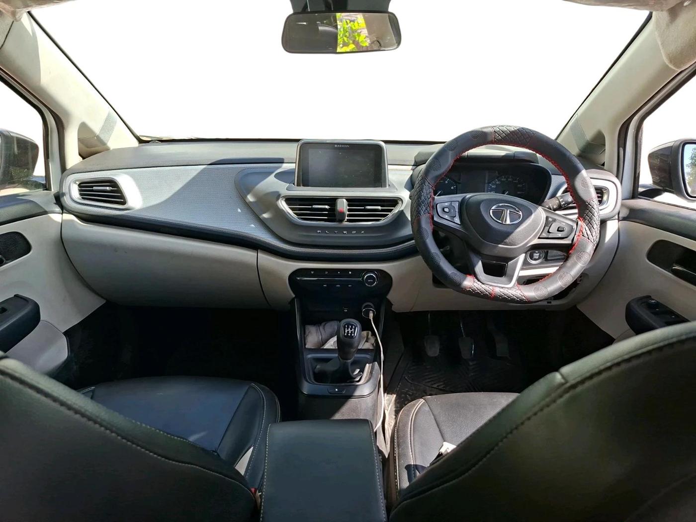 2022 Tata ALTROZ XT I-TURBO PETROL, Petrol, Manual, 58,273 km, interior