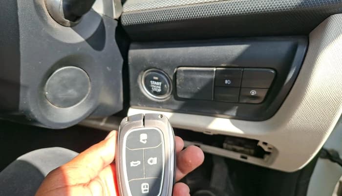 2022 Tata ALTROZ XT I-TURBO PETROL, Petrol, Manual, 58,273 km, interior