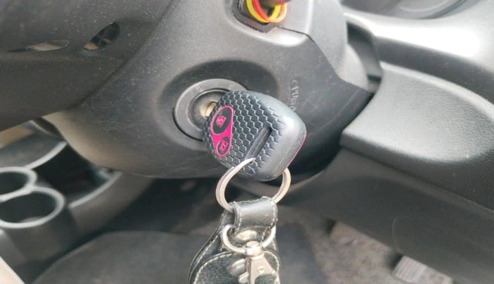 2015 Honda Brio S MT, CNG, Manual, 90,411 km, interior