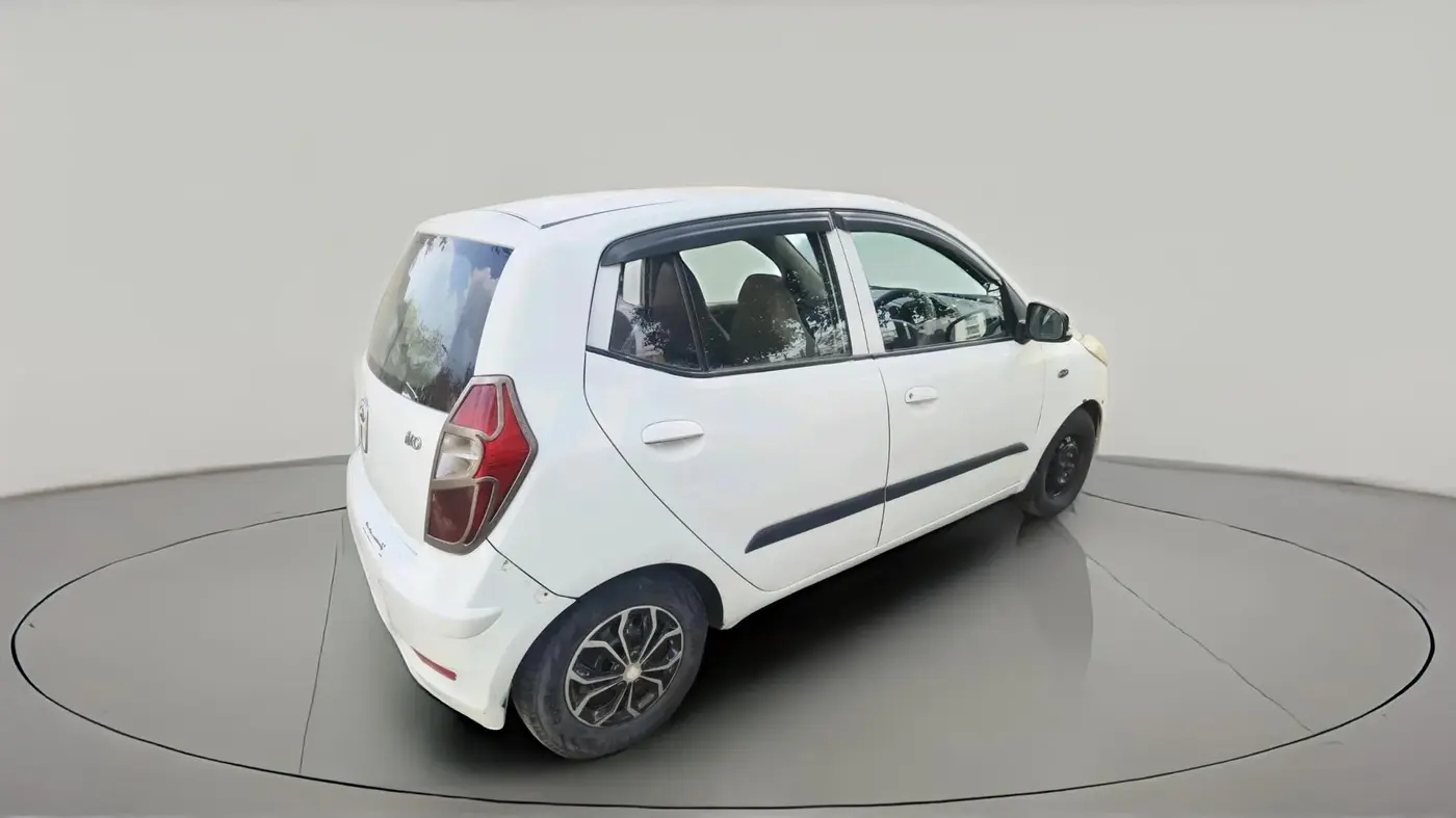 2011 Hyundai i10 MAGNA 1.2, CNG, Manual, 1,13,670 km, exterior