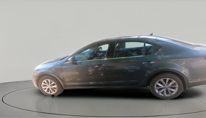 2017 Skoda Octavia 2.0 TDI L&K AT, Diesel, Automatic, 1,04,437 km, exterior