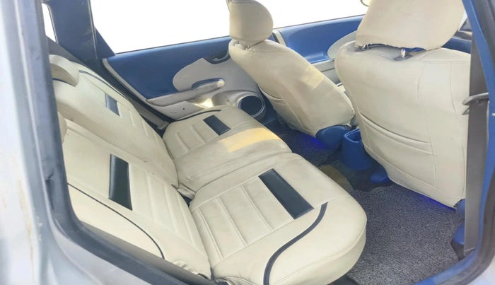 2011 Honda Jazz 1.2L I-VTEC BASE, CNG, Manual, 1,48,965 km, interior