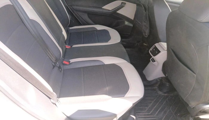 2023 Volkswagen TAIGUN GT PLUS 1.5 TSI DSG, Petrol, Automatic, 38,475 km, interior