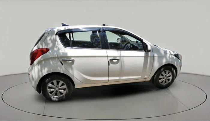 2013 Hyundai i20 SPORTZ 1.4 CRDI, Diesel, Manual, 1,76,011 km, exterior