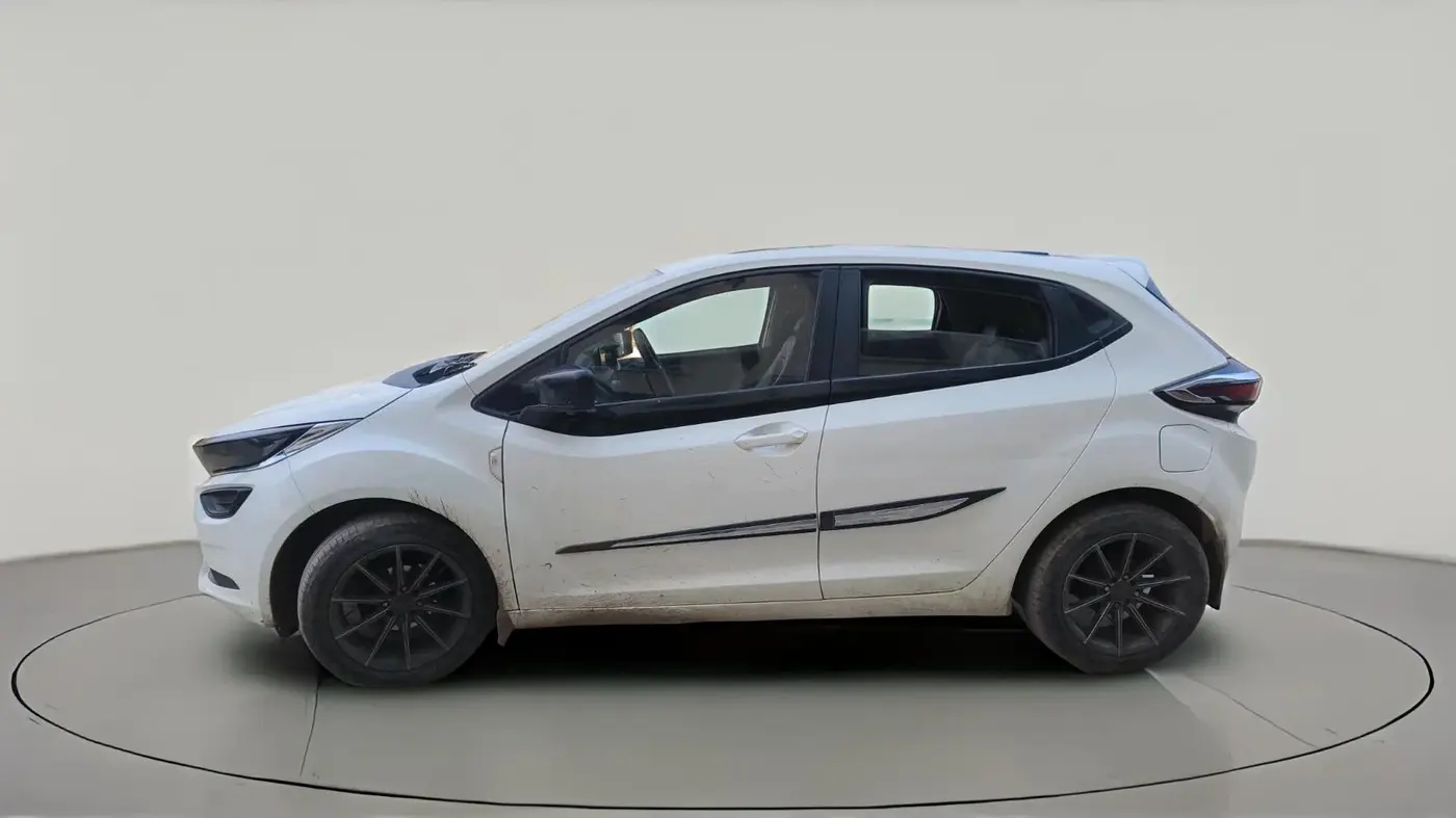 2023 Tata ALTROZ XM PLUS CNG, CNG, Manual, 46,867 km, exterior