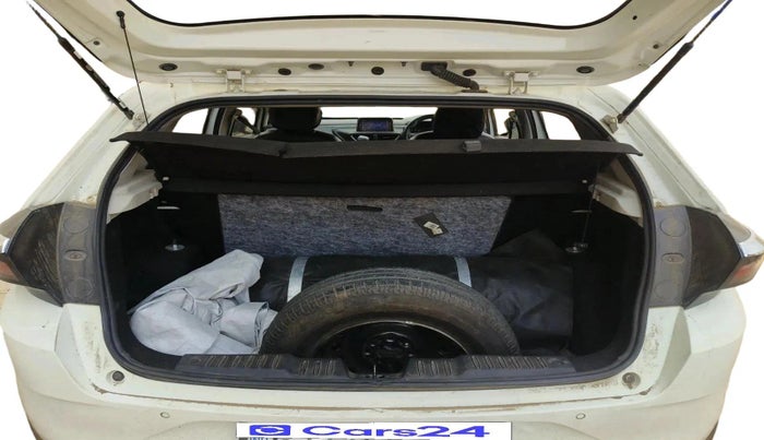 2023 Tata ALTROZ XM PLUS CNG, CNG, Manual, 46,867 km, exterior