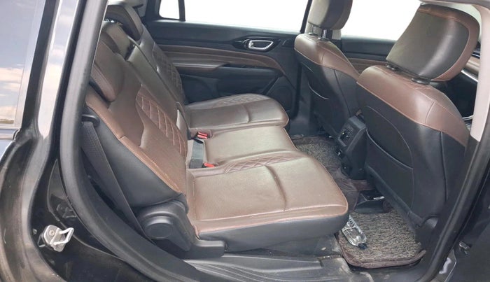 2022 Jeep MERIDIAN LIMITED (O) 4X2 AT, Diesel, Automatic, 60,047 km, interior