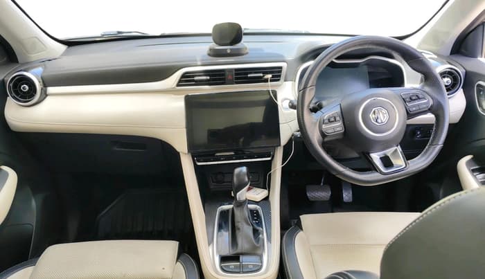 2022 MG ASTOR SAVVY 1.5 CVT, Petrol, Automatic, 32,243 km, interior