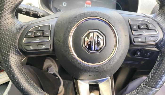 2022 MG ASTOR SAVVY 1.5 CVT, Petrol, Automatic, 32,243 km, interior