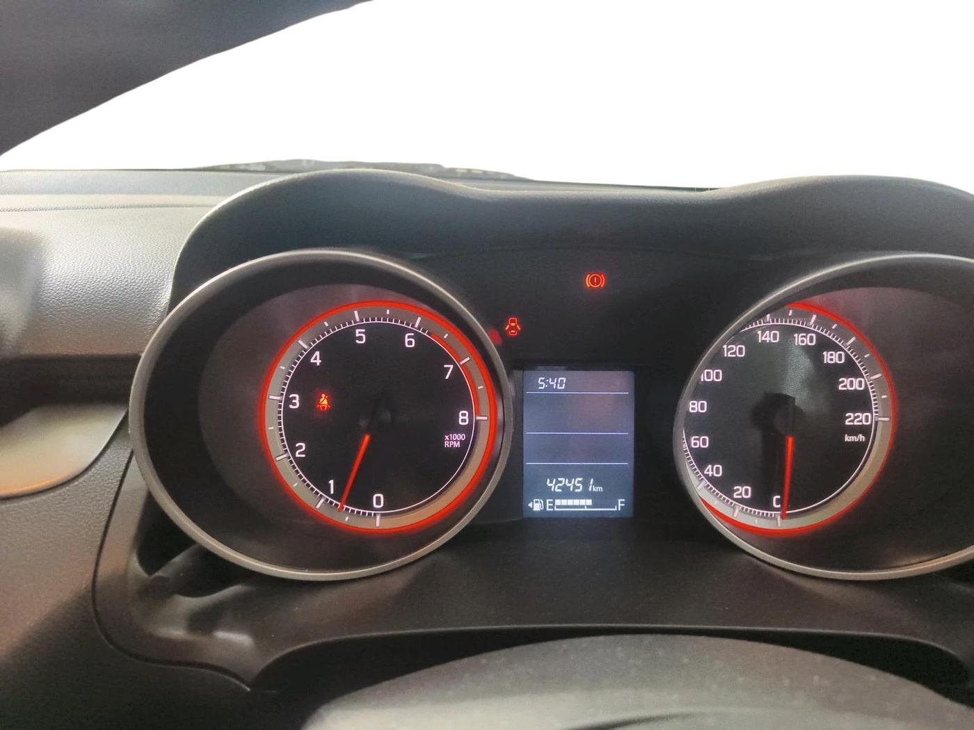 2023 Maruti Swift VXI, Petrol, Manual, 42,451 km, interior