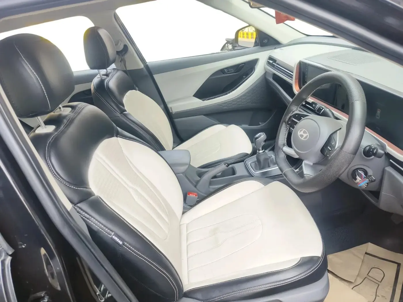 2025 Hyundai Creta E 1.5 DIESEL, Diesel, Manual, 10,136 km, interior