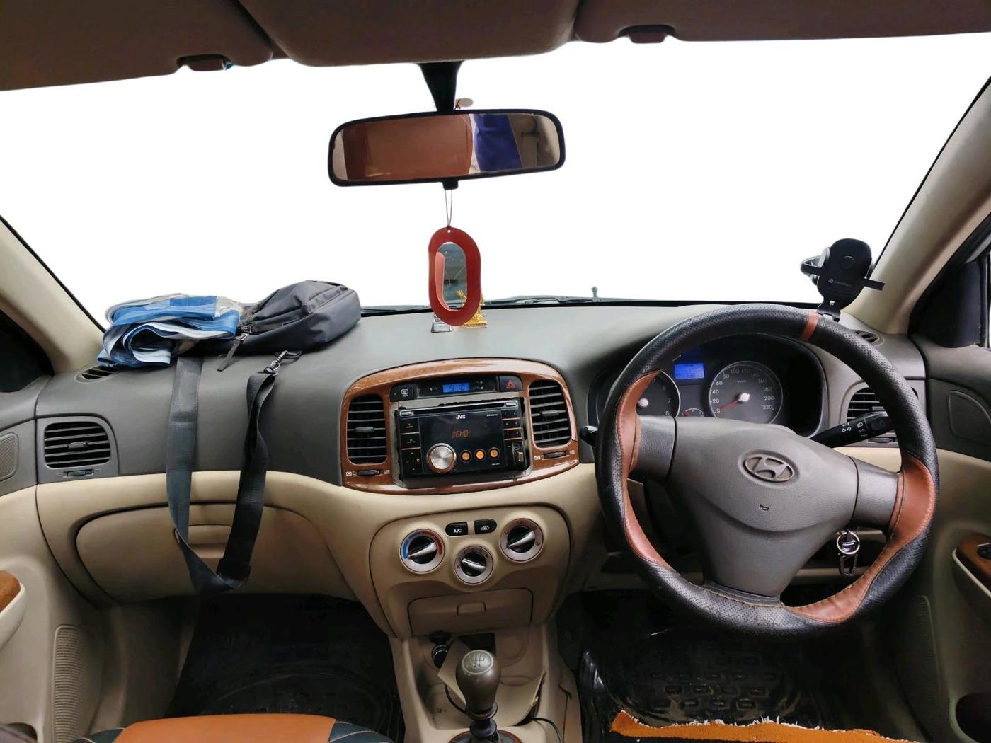 2011 Hyundai Verna TRANSFORM 1.6 SX VTVT, CNG, Manual, 78,673 km, interior