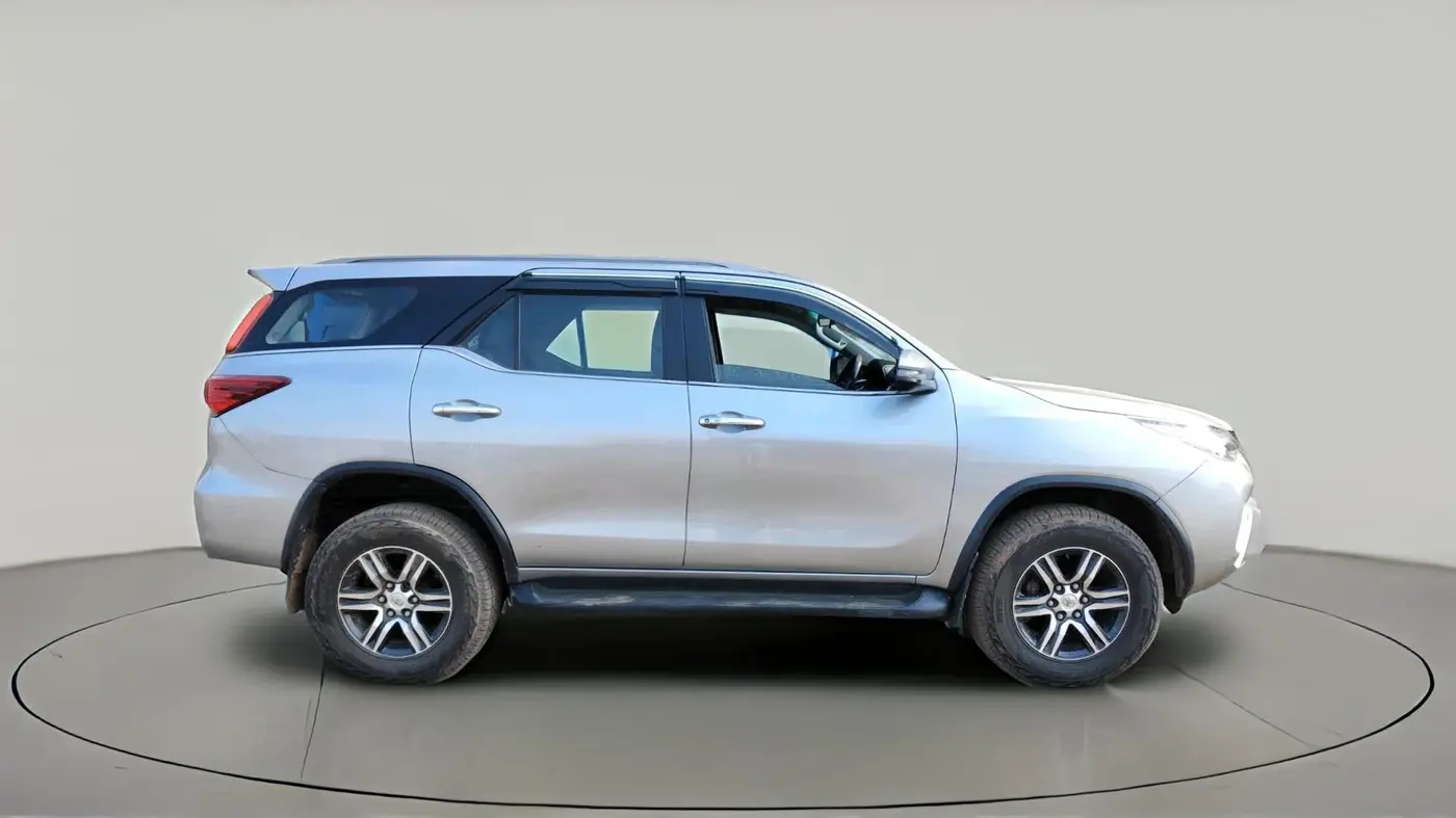 2017 Toyota Fortuner 2.8 4X2 AT, Diesel, Automatic, 1,52,473 km, exterior