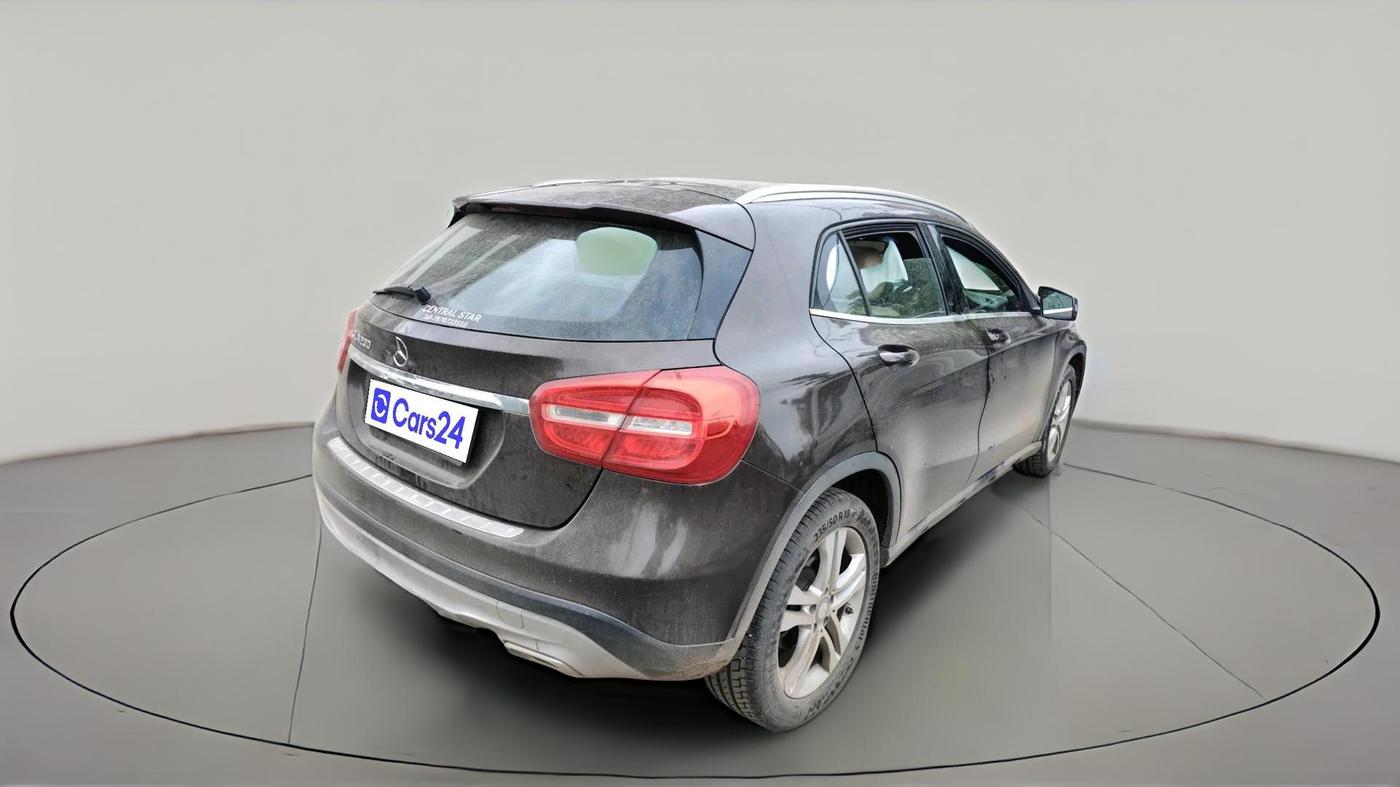 2014 Mercedes Benz C Class C 200 AVANTGARDE, Petrol, Automatic, 1,08,304 km, exterior