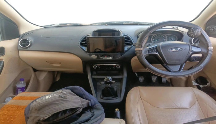 2016 Ford Figo Aspire TITANIUM 1.2 PETROL, CNG, Manual, 1,15,218 km, interior