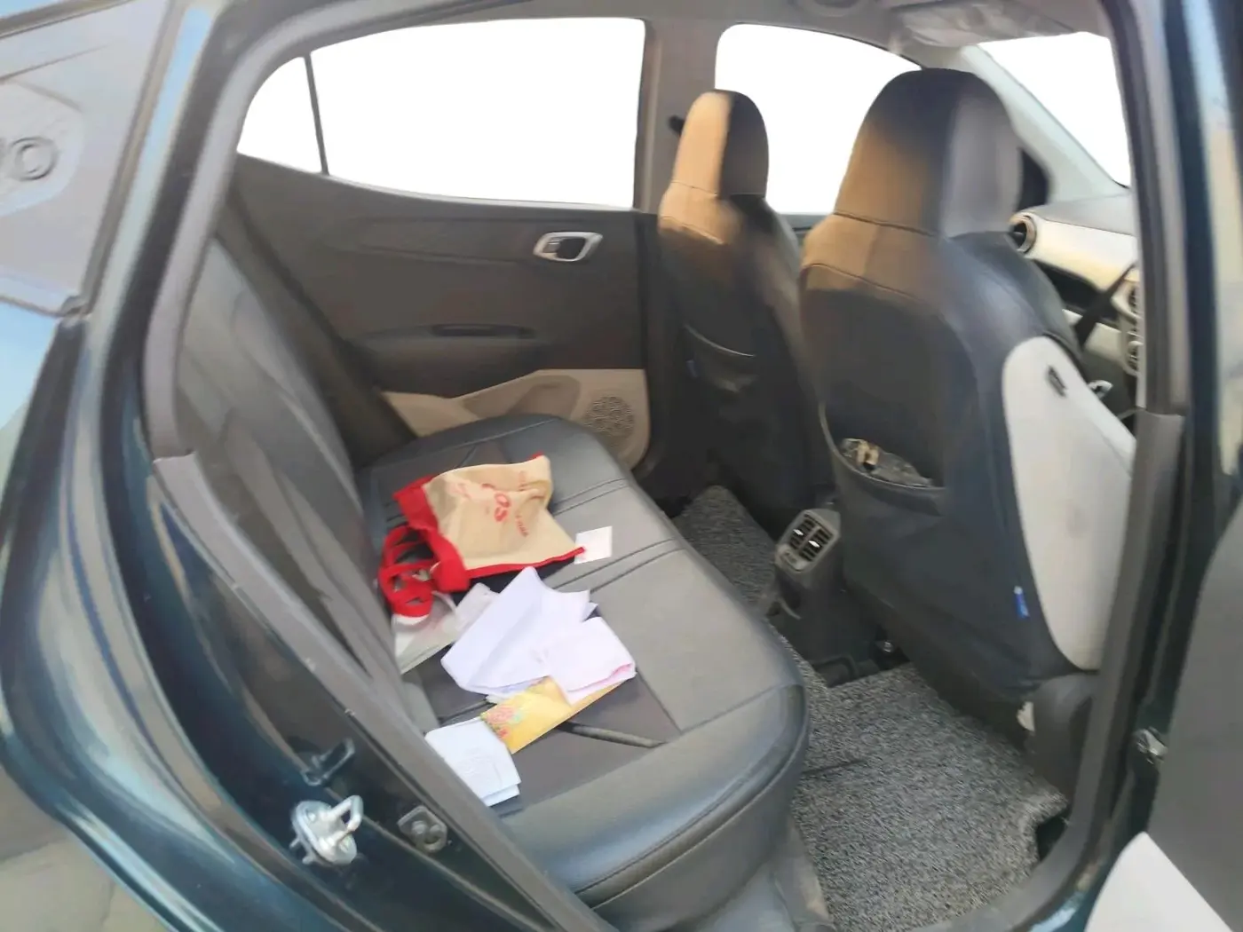 2023 Hyundai GRAND I10 NIOS SPORTZ AMT 1.2 KAPPA VTVT, Petrol, Automatic, 20,199 km, interior