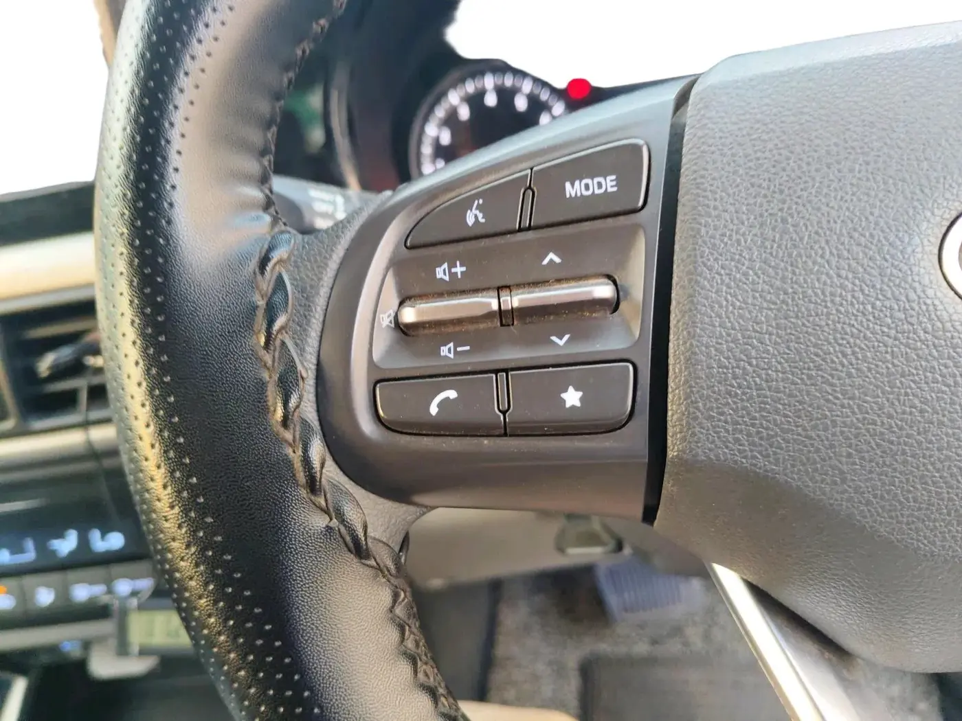 2023 Hyundai GRAND I10 NIOS SPORTZ AMT 1.2 KAPPA VTVT, Petrol, Automatic, 20,199 km, interior