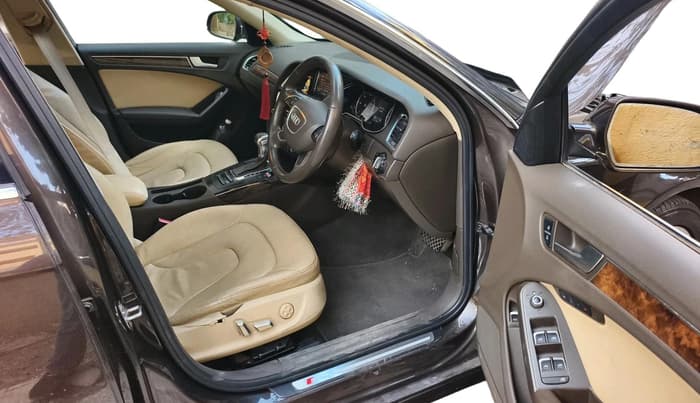 2014 Audi A4 2.0 TDI S LINE, Diesel, Automatic, 94,842 km, interior