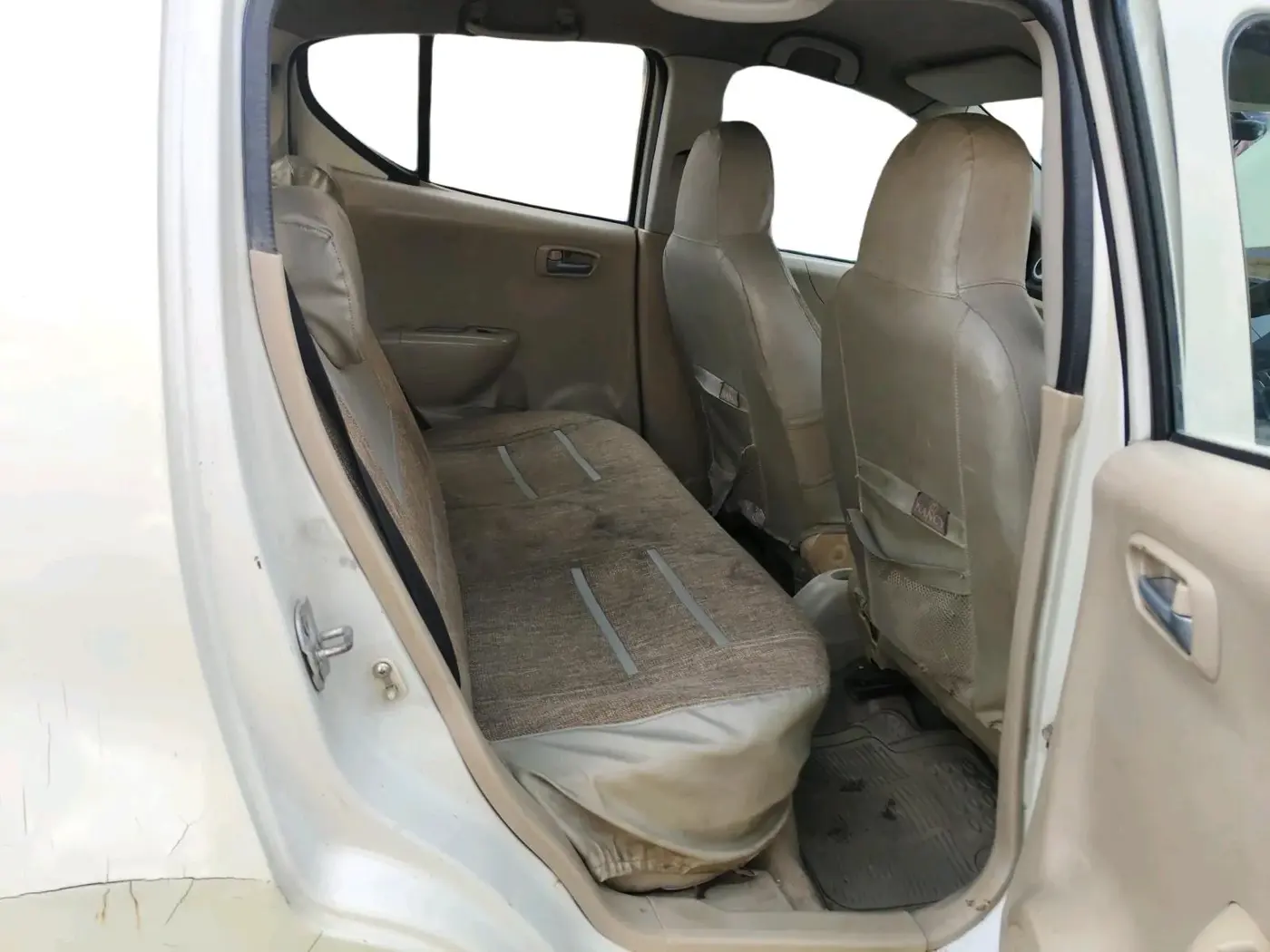 2013 Maruti A Star VXI, CNG, Manual, 1,11,311 km, interior