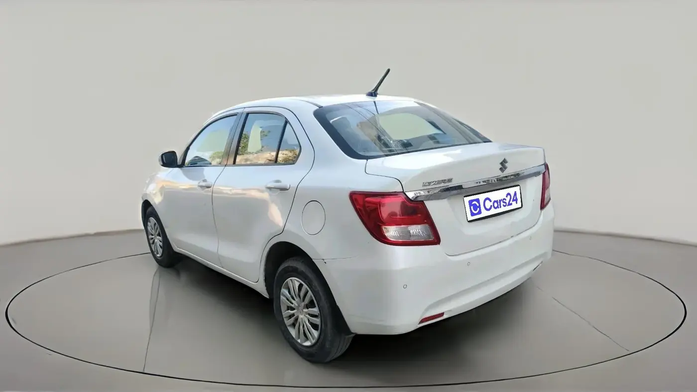 2021 Maruti Dzire VXI, CNG, Manual, 2,25,187 km, exterior