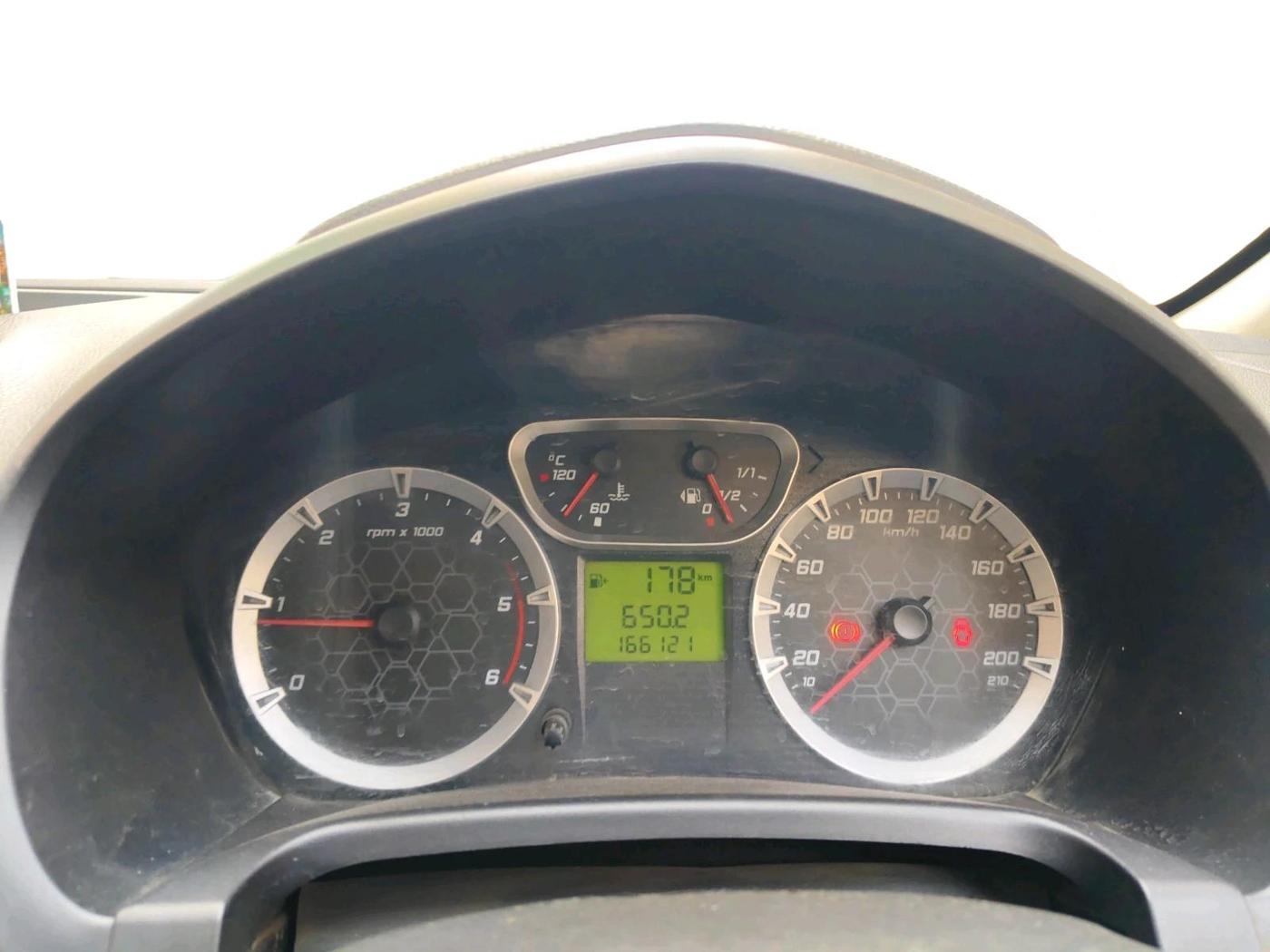 2013 Ford Classic CLXI 1.4 DIESEL, Diesel, Manual, 1,66,121 km, interior