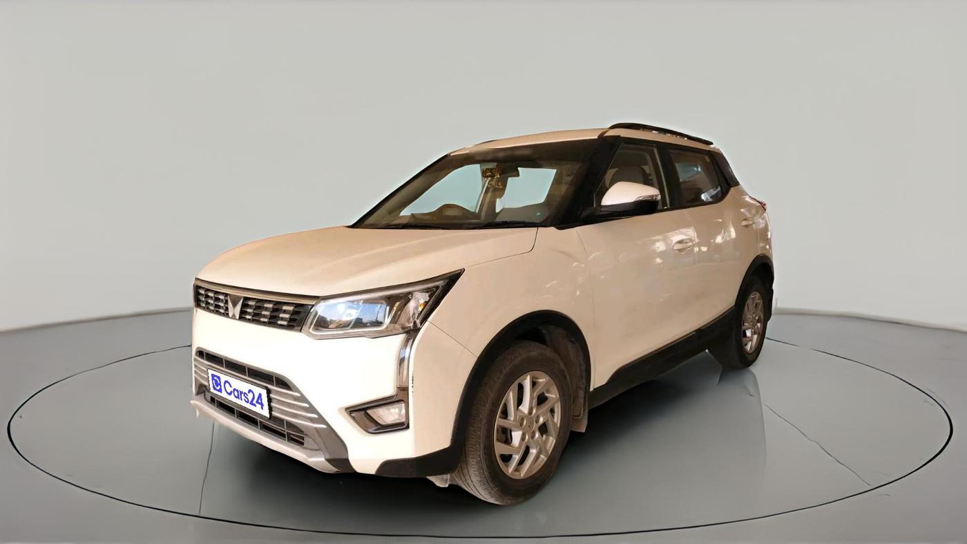 2023 Mahindra XUV300 W8 1.5 DIESEL, Diesel, Manual, 44,493 km, exterior
