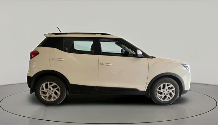 2023 Mahindra XUV300 W8 1.5 DIESEL, Diesel, Manual, 44,493 km, exterior