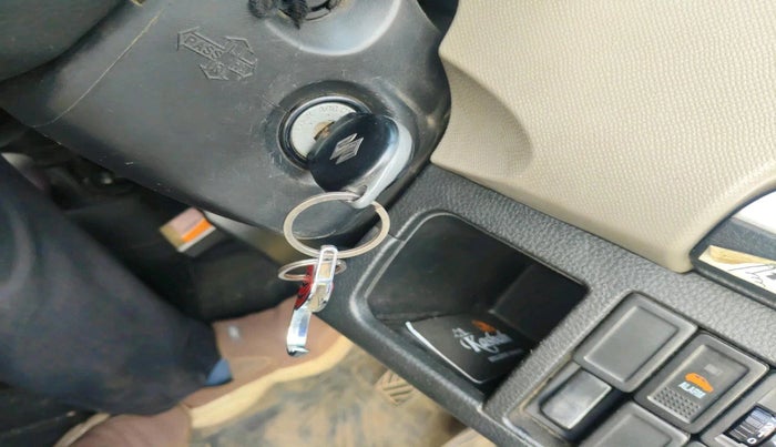 2014 Maruti Wagon R 1.0 VXI, CNG, Manual, 78,574 km, interior