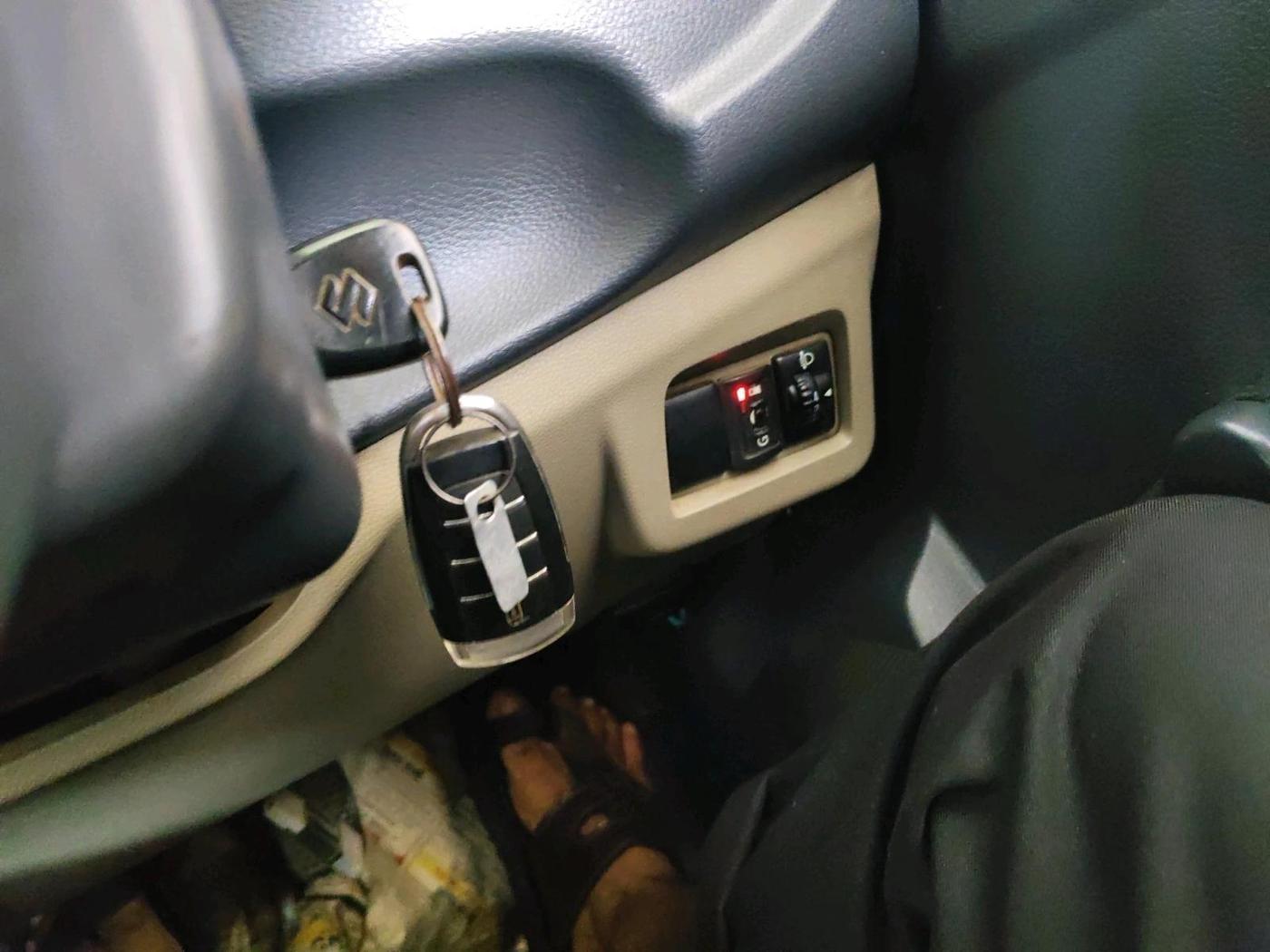 2016 Maruti Alto K10 LXI, CNG, Manual, 1,30,811 km, interior