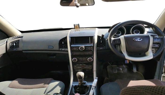 2015 Mahindra XUV500 W6, Diesel, Manual, 73,719 km, interior