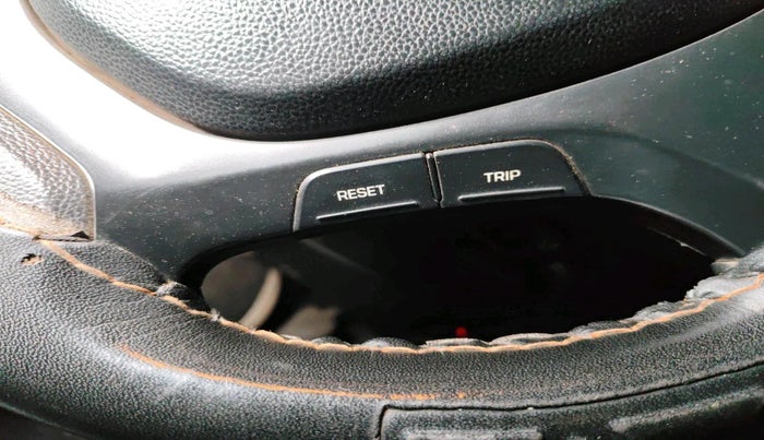 2015 Hyundai Grand i10 MAGNA 1.2 KAPPA VTVT, CNG, Manual, 1,17,132 km, interior