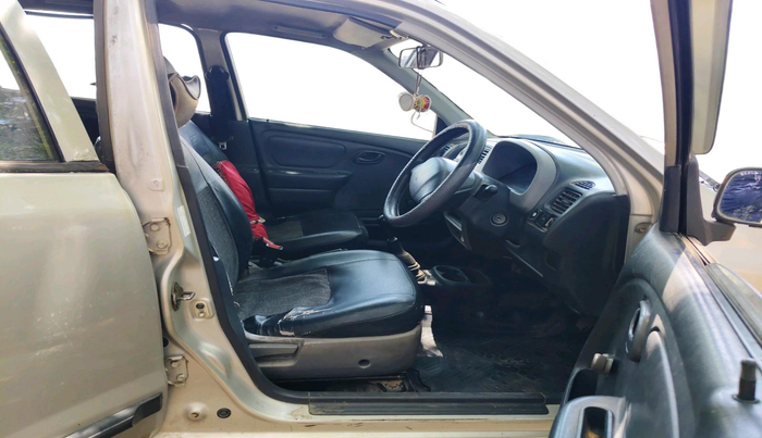 2011 Maruti Alto LXI, CNG, Manual, 82,187 km, interior