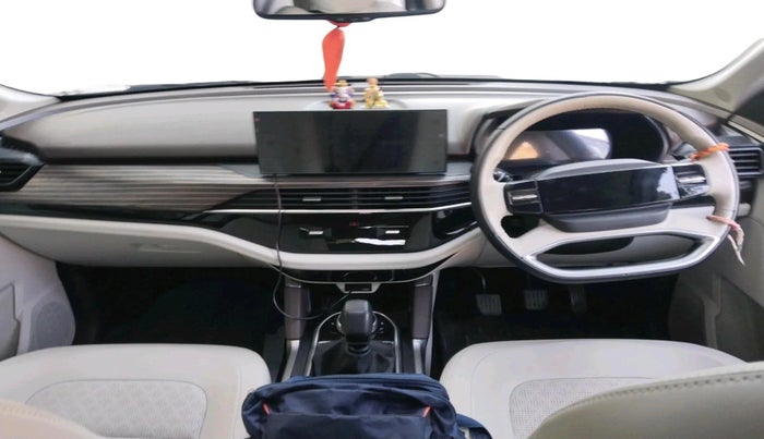 2024 Tata Safari ACCOMPLISHED DUAL TONE, Diesel, Manual, 19,523 km, interior