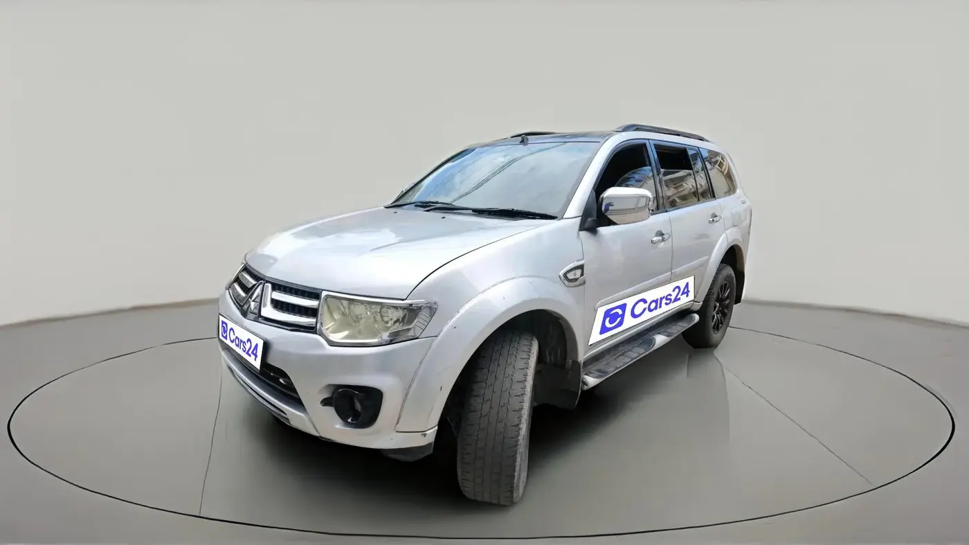 2014 Mitsubishi Pajero Sport 2.5 MT, Diesel, Manual, 1,28,024 km, exterior