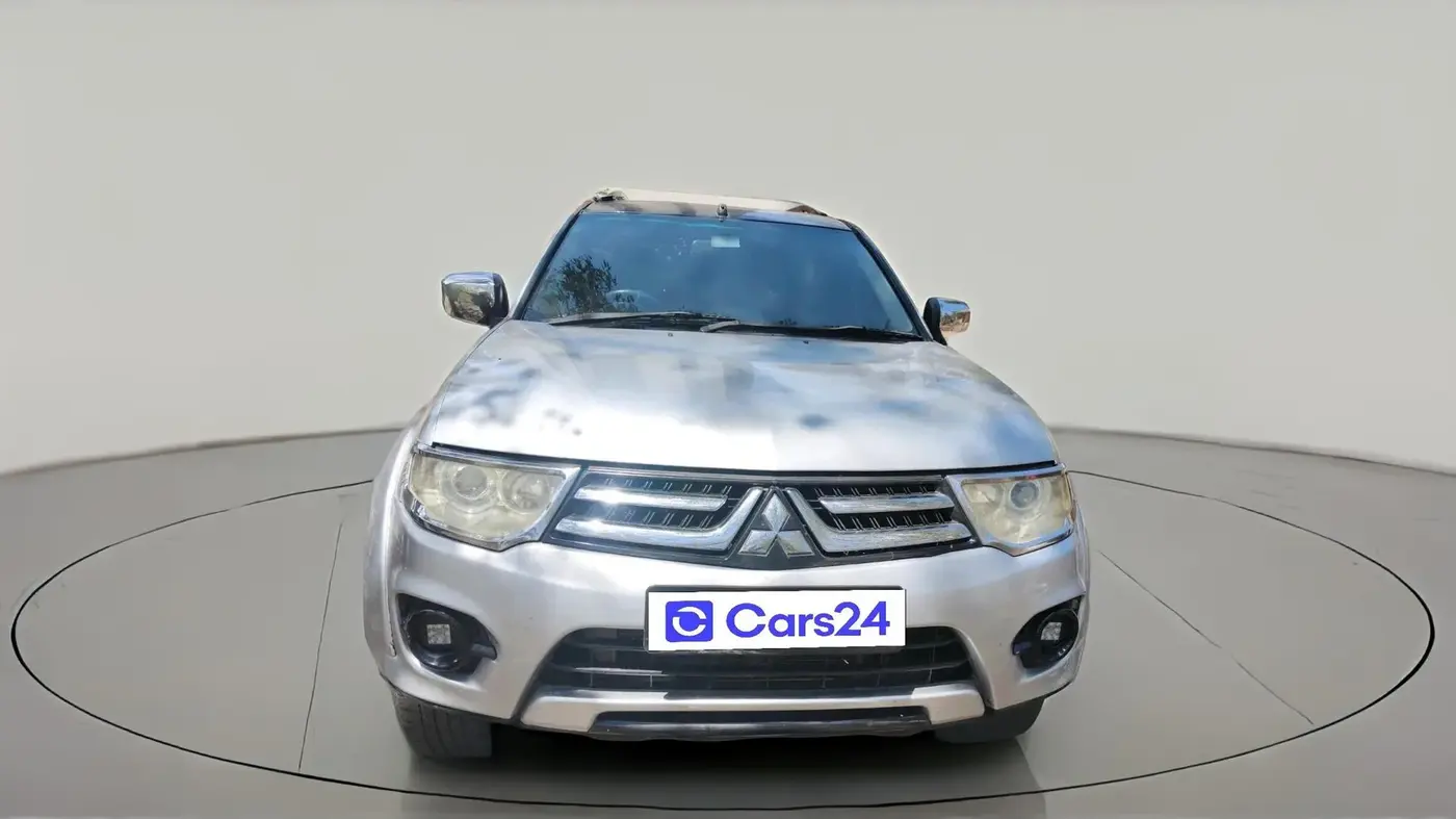 2014 Mitsubishi Pajero Sport 2.5 MT, Diesel, Manual, 1,28,024 km, exterior