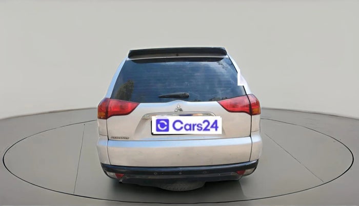 2014 Mitsubishi Pajero Sport 2.5 MT, Diesel, Manual, 1,28,024 km, exterior