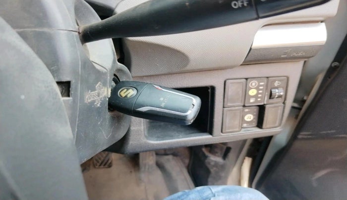 2011 Maruti Wagon R 1.0 LXI CNG, CNG, Manual, 3,55,028 km, interior