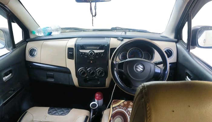 2017 Maruti Wagon R 1.0 VXI, CNG, Manual, 1,40,535 km, interior