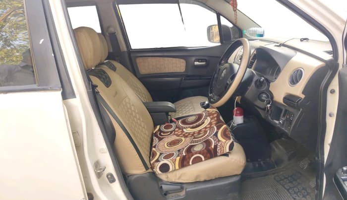2017 Maruti Wagon R 1.0 VXI, CNG, Manual, 1,40,535 km, interior