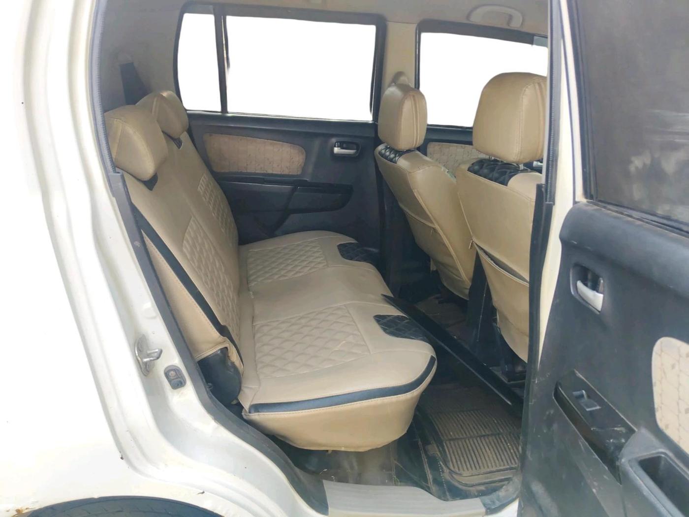 2017 Maruti Wagon R 1.0 VXI, CNG, Manual, 1,40,535 km, interior