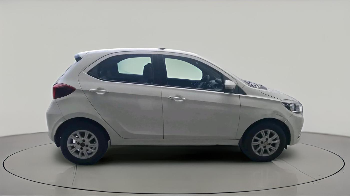 2017 Tata Tiago XZA PETROL, Petrol, Automatic, 52,719 km, exterior