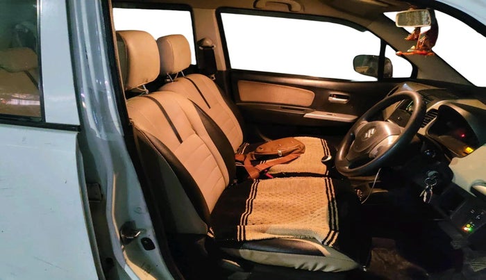 2017 Maruti Wagon R 1.0 LXI CNG, CNG, Manual, 1,36,549 km, interior