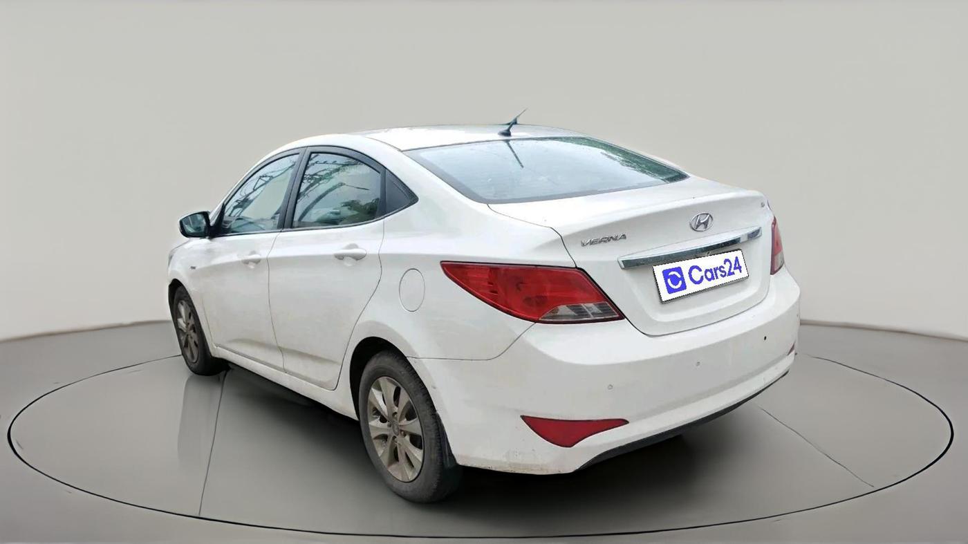 2016 Hyundai Verna 1.6 CRDI S AT, Diesel, Automatic, 96,307 km, exterior
