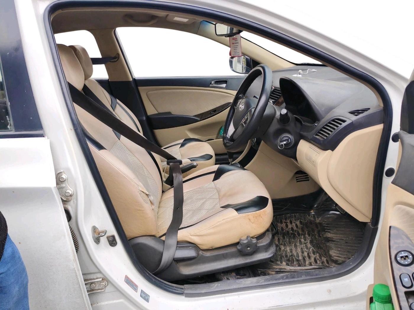 2016 Hyundai Verna 1.6 CRDI S AT, Diesel, Automatic, 96,307 km, interior