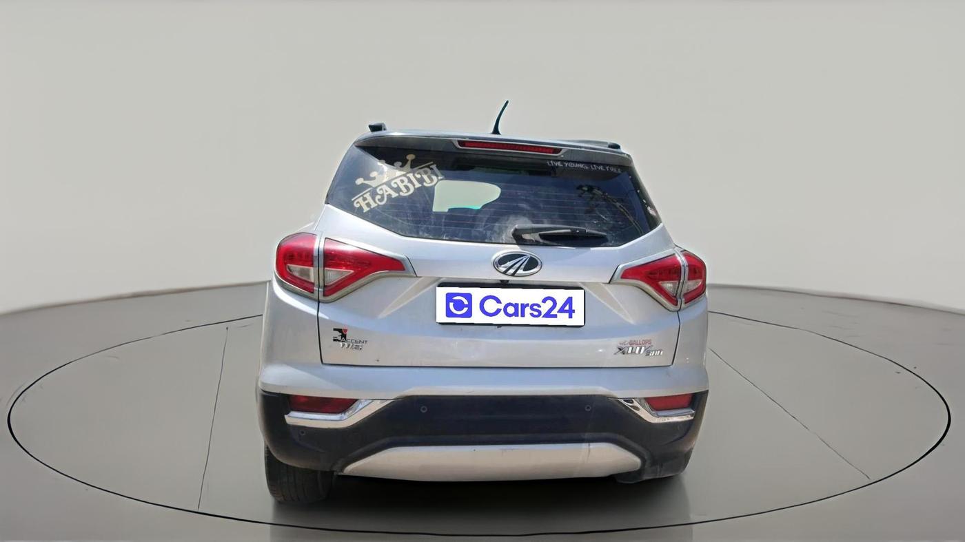 2019 Mahindra XUV300 W8 1.5 DIESEL, Diesel, Manual, 1,20,440 km, exterior
