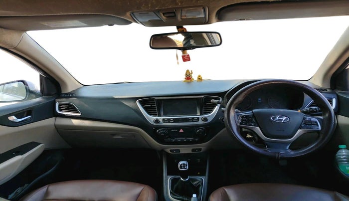2018 Hyundai Verna 1.6 SX (O) CRDI MT, Diesel, Manual, 1,00,873 km, interior