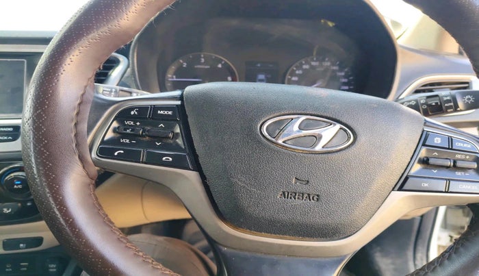 2018 Hyundai Verna 1.6 SX (O) CRDI MT, Diesel, Manual, 1,00,873 km, interior