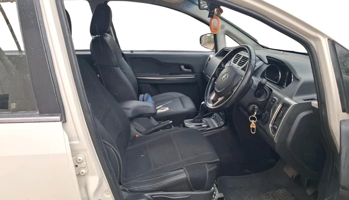 2017 Tata Hexa XTA 4X2 7 STR, Diesel, Automatic, 1,03,125 km, interior