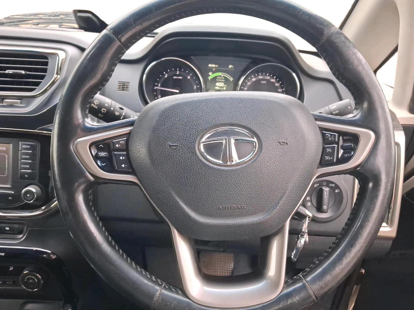 2017 Tata Hexa XTA 4X2 7 STR, Diesel, Automatic, 1,03,125 km, interior